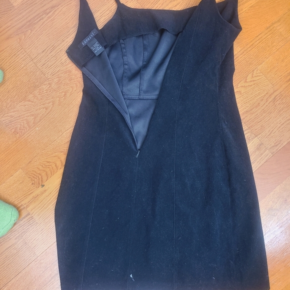 Little black dress - Picture 3 of 3